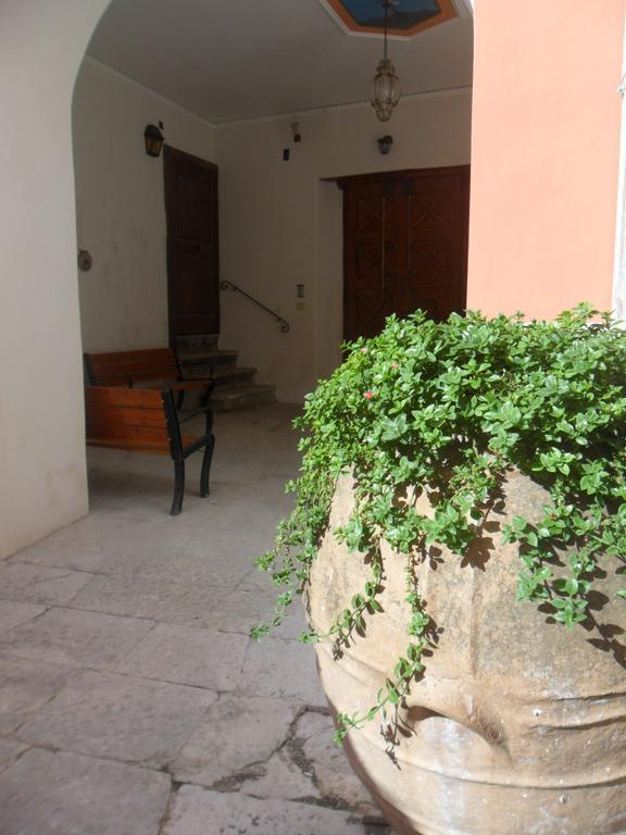 Palazzo Gentilizio De Maffutiis Ξενοδοχείο Auletta Εξωτερικό φωτογραφία